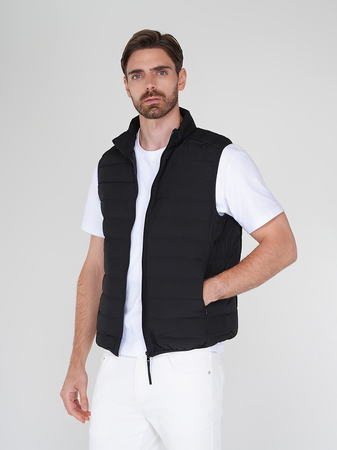 Basic Men's Hidden Pocket Vest