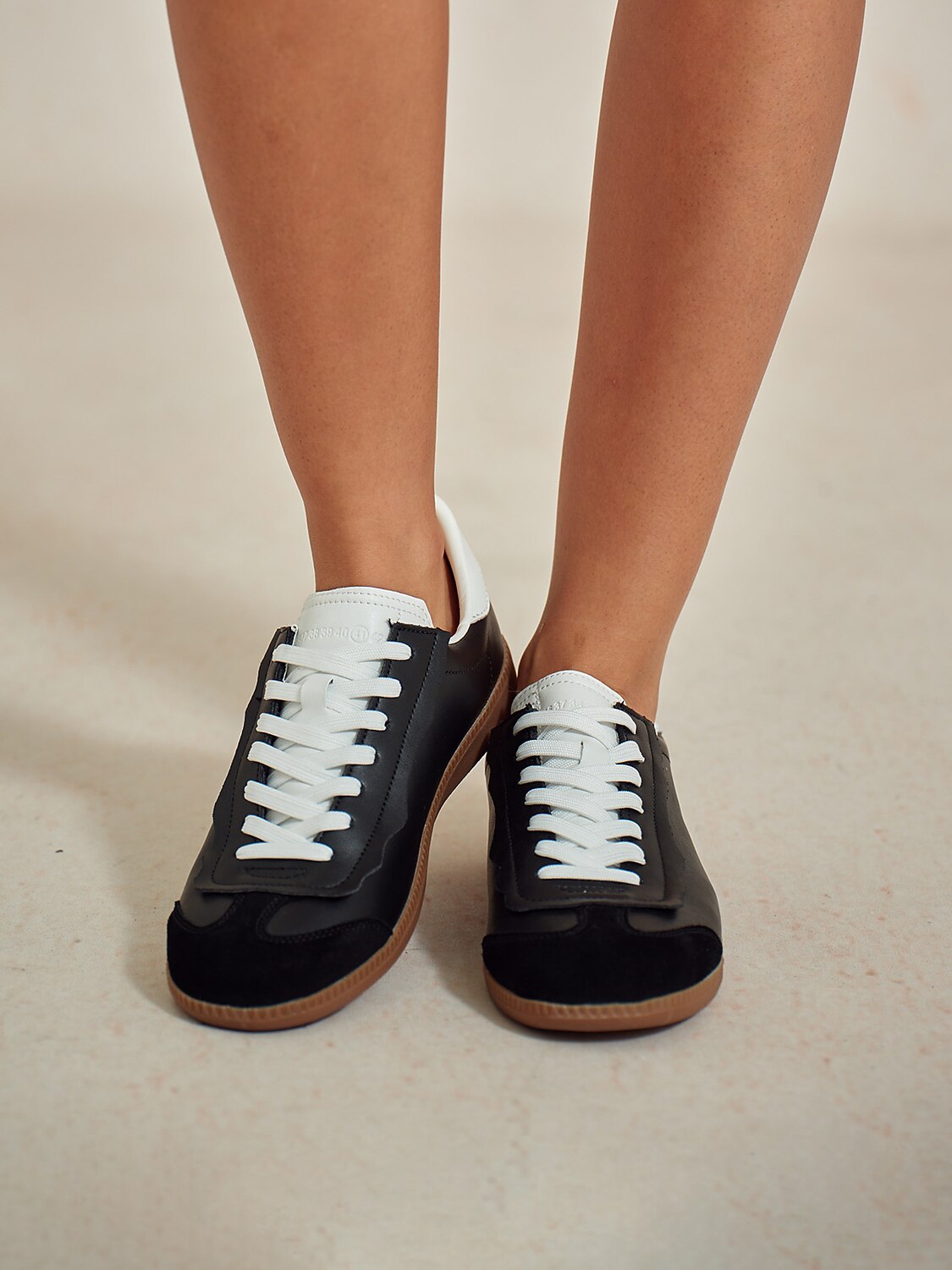 FitFlex Leather Retro Trainer Sneakers Women