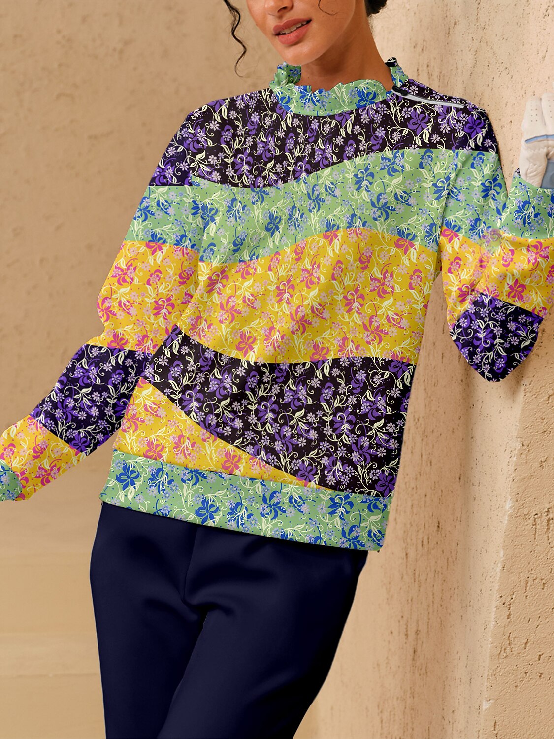 Botanical Energy Ruffle Collar Golf Sweatshirt