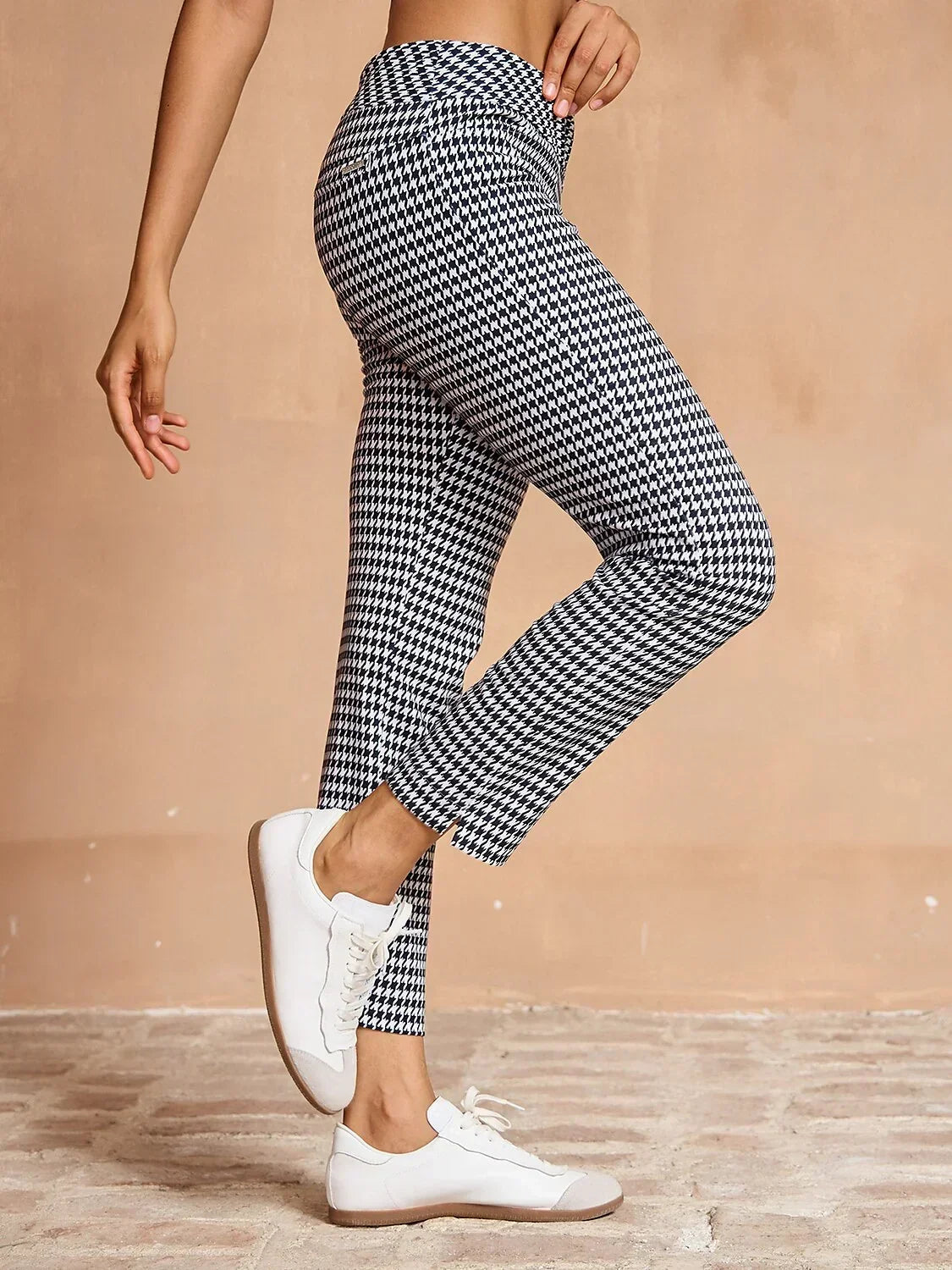 EAGLE 28 Inch Performance Stretch Ankle Pants