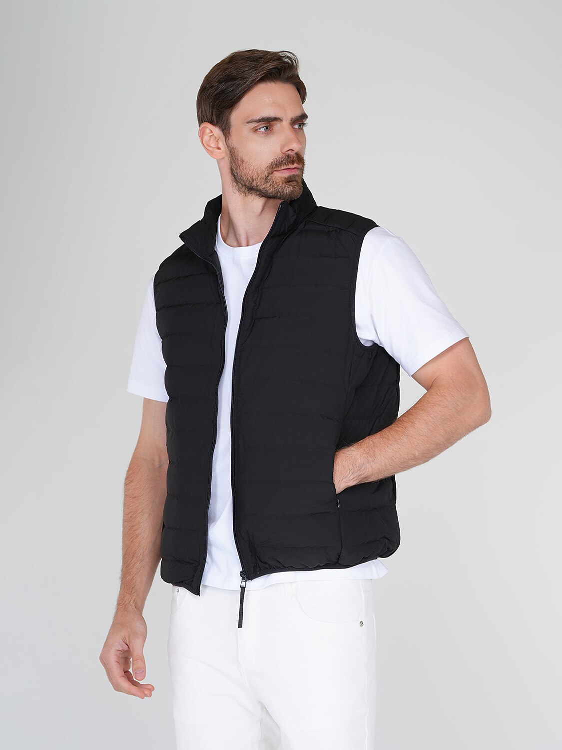 Basic Men's Hidden Pocket Vest
